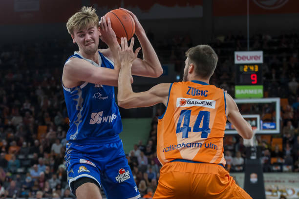 这一对锋线 这一对锋线