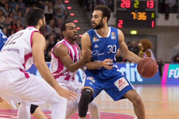 曼的碰撞 曼的碰撞